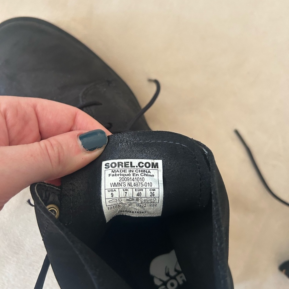 SOREL hi-line Black Lace-Up Platform Ankle Boots - Picture 4 of 4